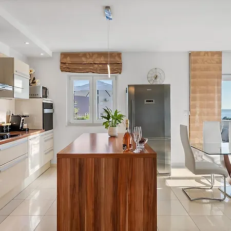 Fortuna Apartman Podstrana