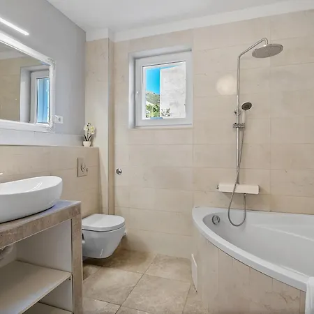 Fortuna Apartment *